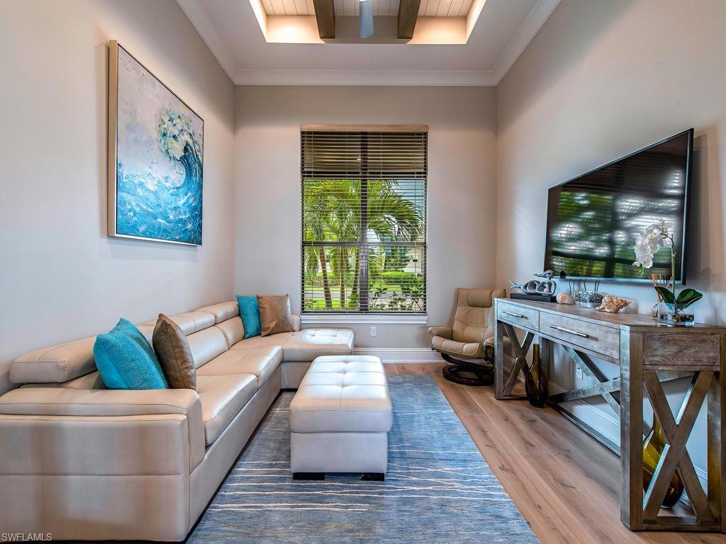 ESPLANADE - Residential