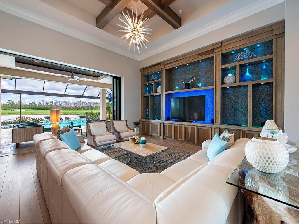 ESPLANADE - Residential