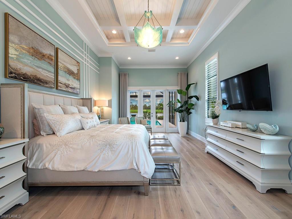 ESPLANADE - Residential