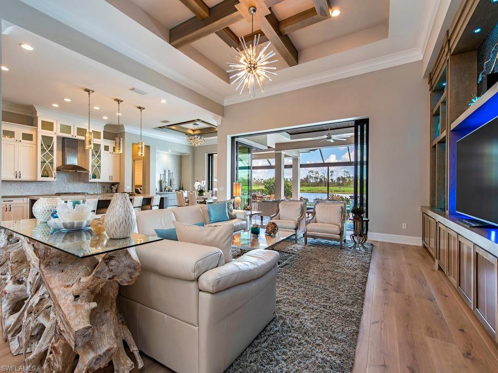 ESPLANADE - Residential