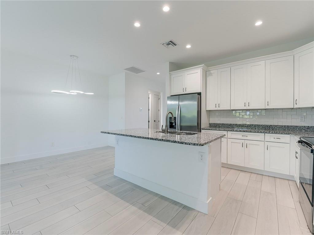 THE VILLAS AT CAUSEWAY KEY - Residential