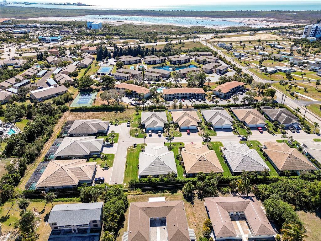 THE VILLAS AT CAUSEWAY KEY - Residential