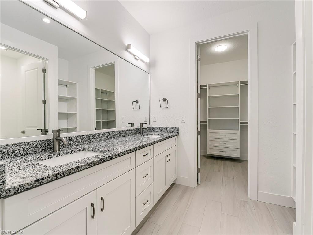 THE VILLAS AT CAUSEWAY KEY - Residential