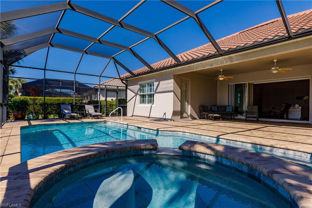 HOLLYBROOK - Residential