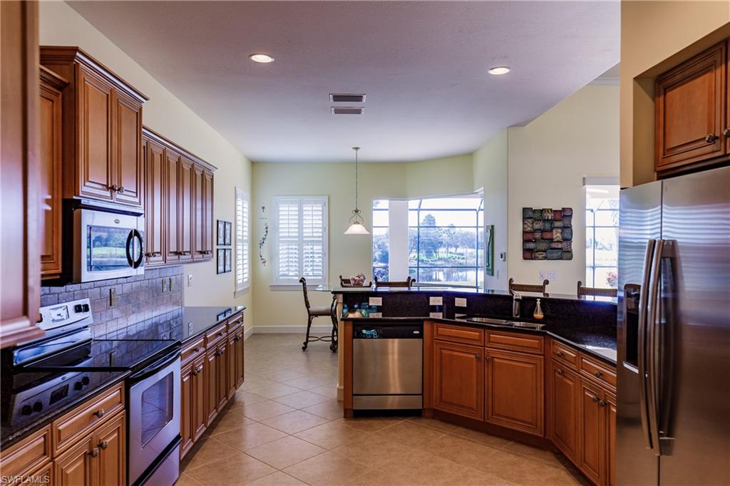 HOLLYBROOK - Residential