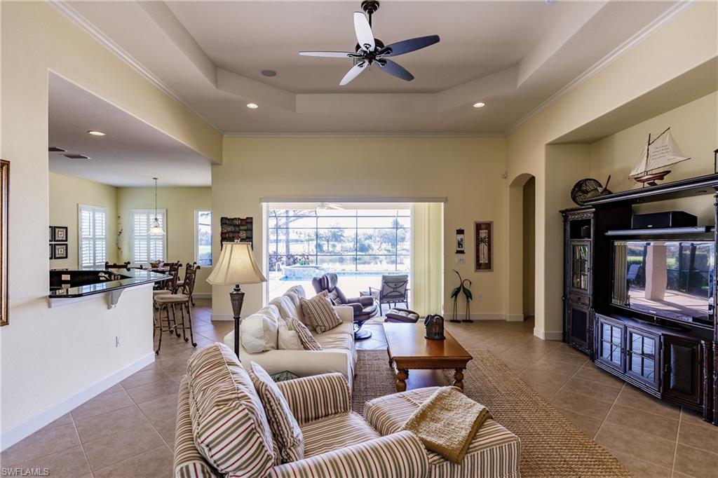 HOLLYBROOK - Residential