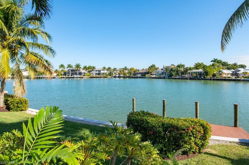 MOORINGS - Residential