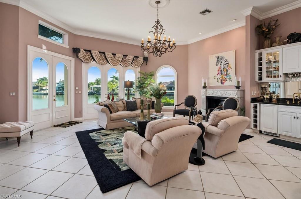 MOORINGS - Residential