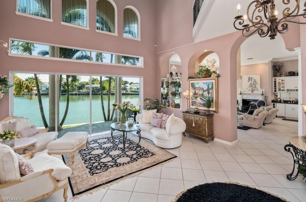 MOORINGS - Residential