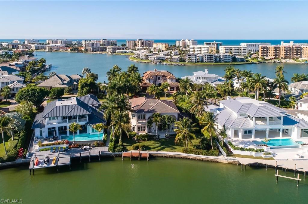 MOORINGS - Residential