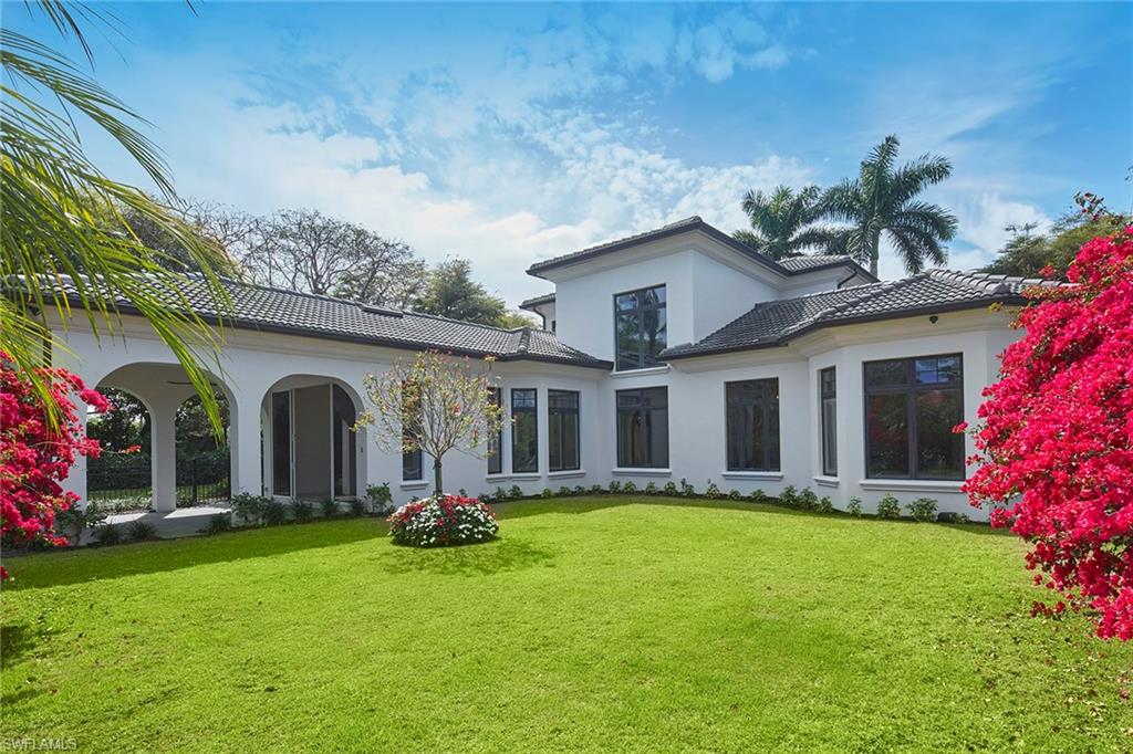 ESTATES AT GREY OAKS - Residential