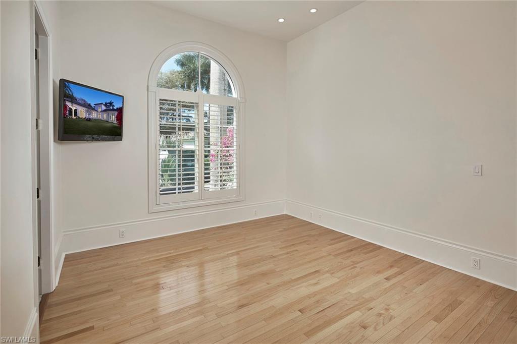 ESTATES AT GREY OAKS - Residential