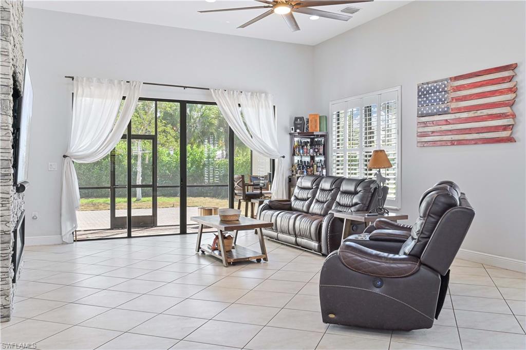 MAPLE RIDGE - Residential