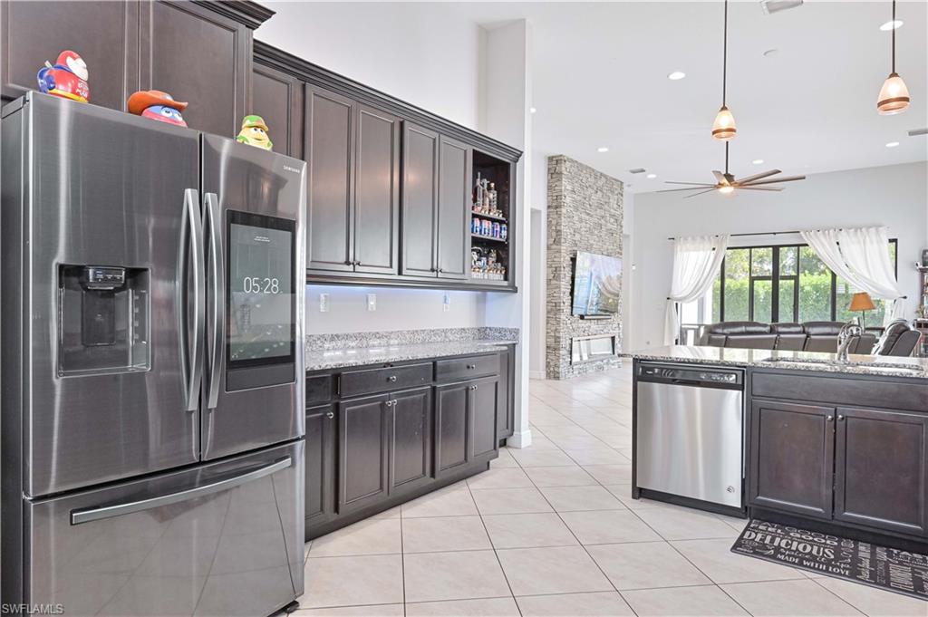 MAPLE RIDGE - Residential