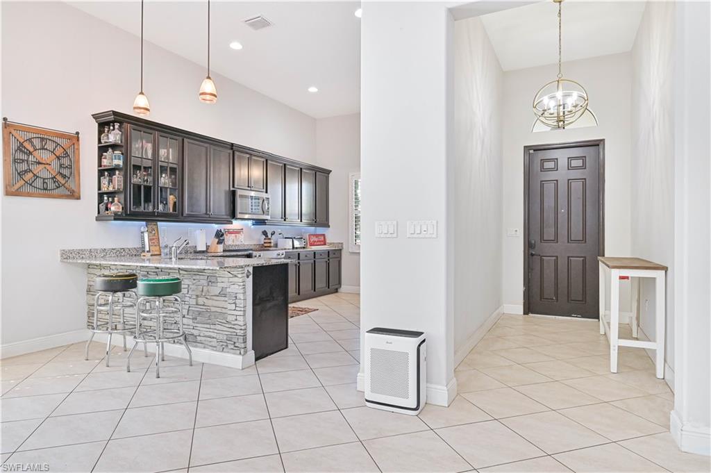 MAPLE RIDGE - Residential