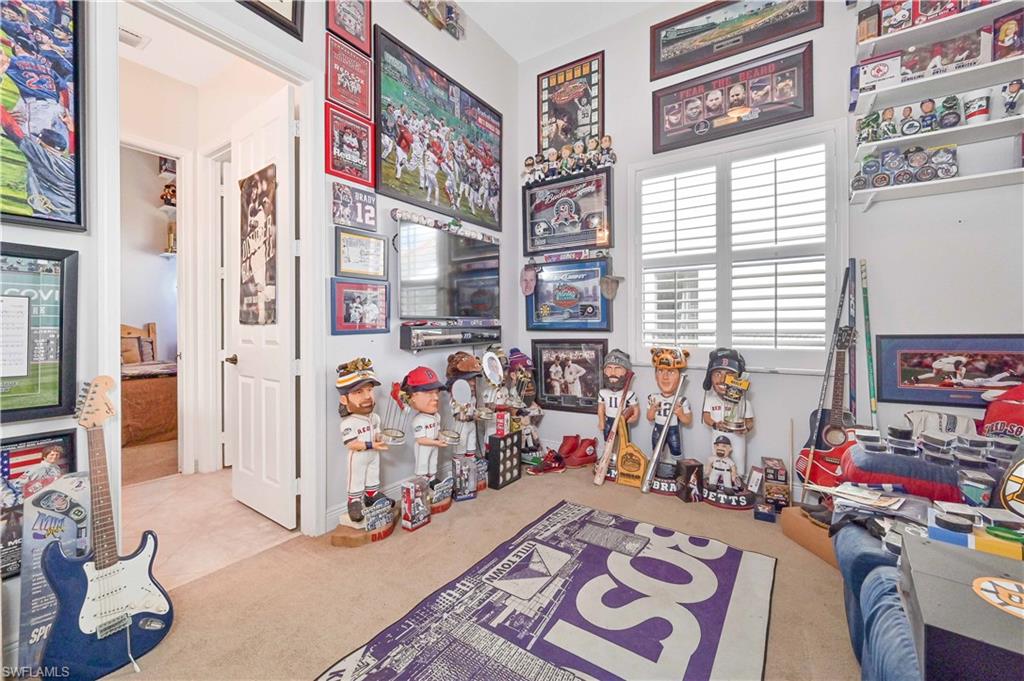 MAPLE RIDGE - Residential