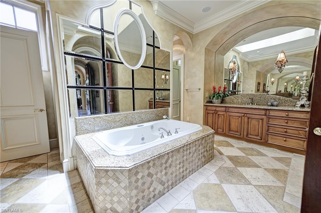 ESTATES AT BAY COLONY GOLF CLUB - Residential