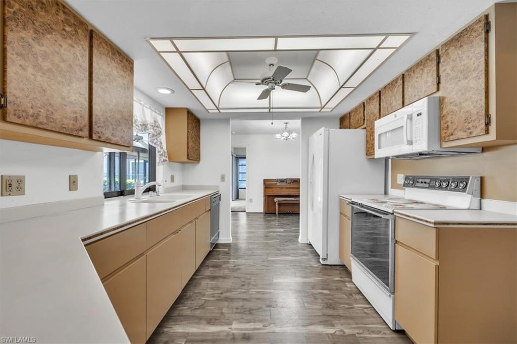 RIVERBEND - Residential