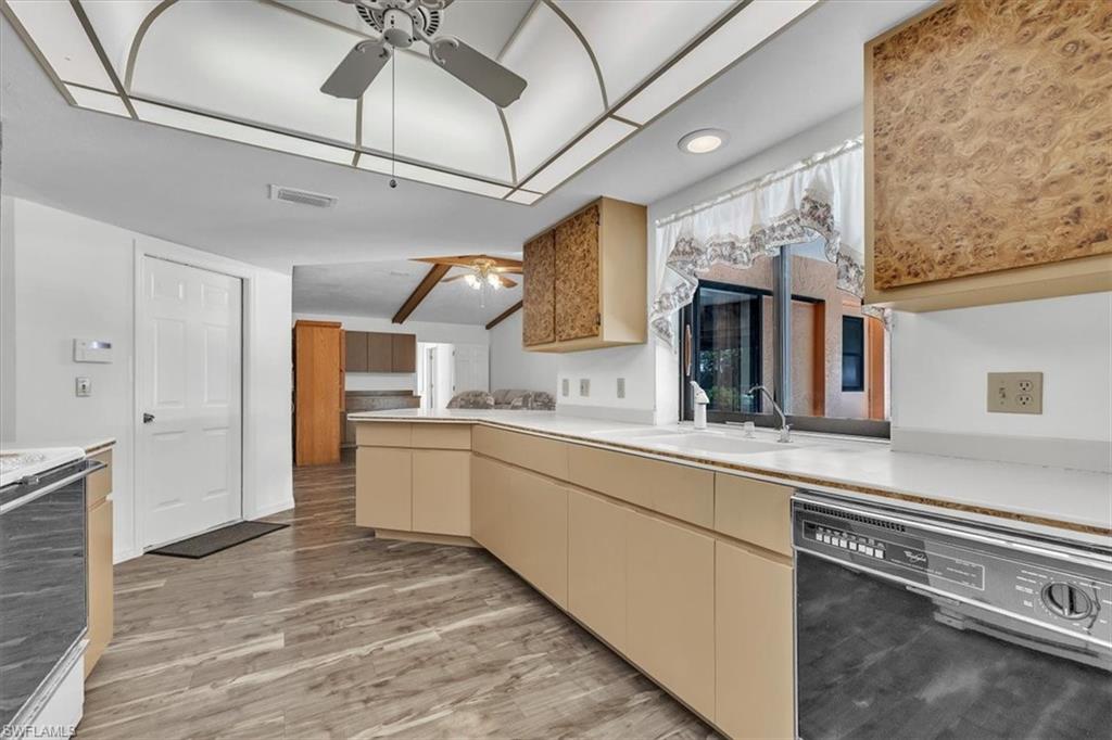 RIVERBEND - Residential