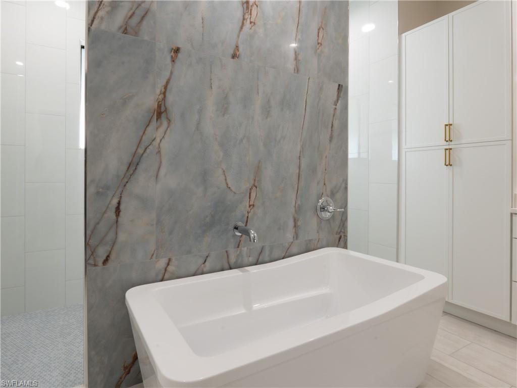 LAKEWOOD PARK - Residential