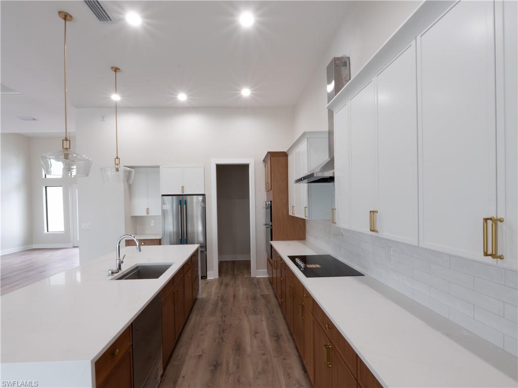 LAKEWOOD PARK - Residential