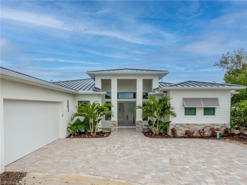 Photo of 1257 22nd AVE N, NAPLES, FL 34103 (MLS # 226013007)
