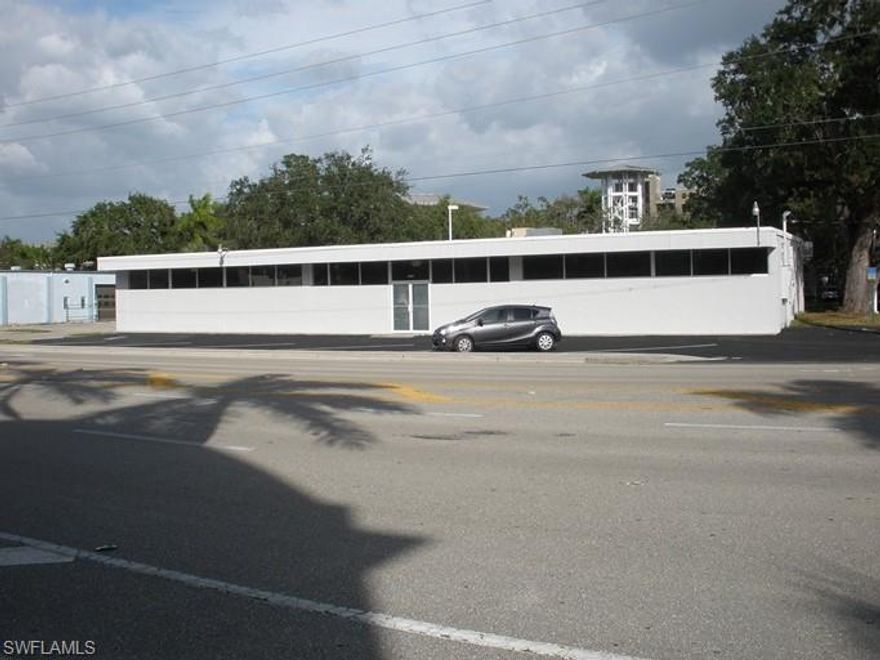 Fully built out space in Midtown, Fort Myers. Agents please read remarks.