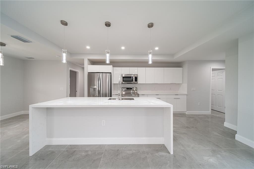 CAPE CORAL - Residential Lease