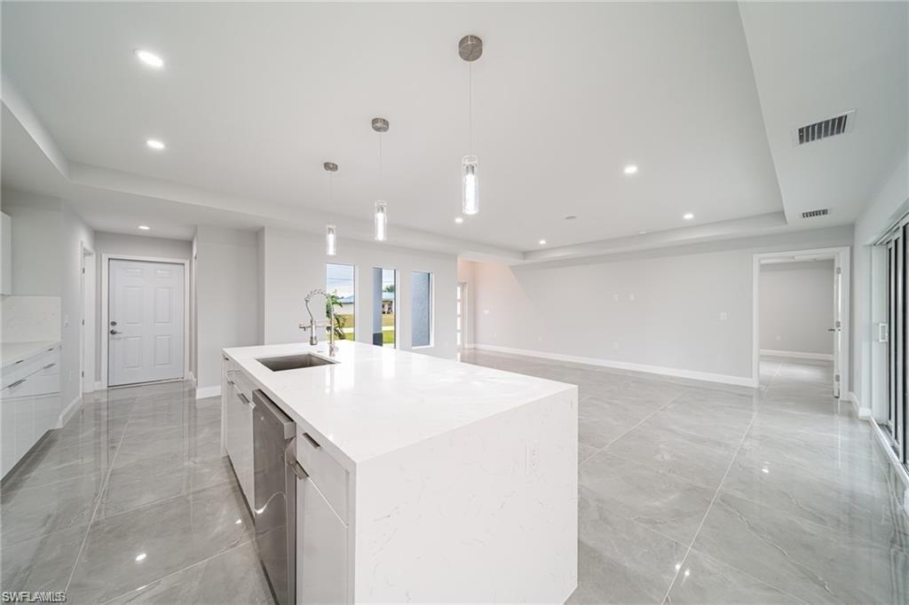 CAPE CORAL - Residential Lease