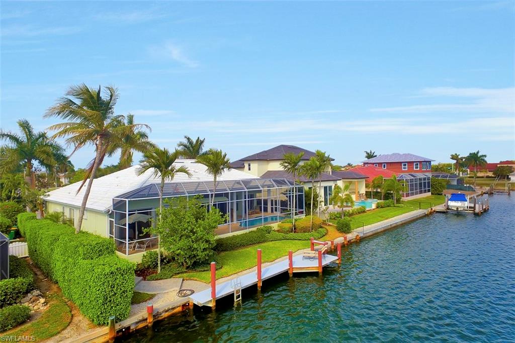 MARCO BEACH - Residential