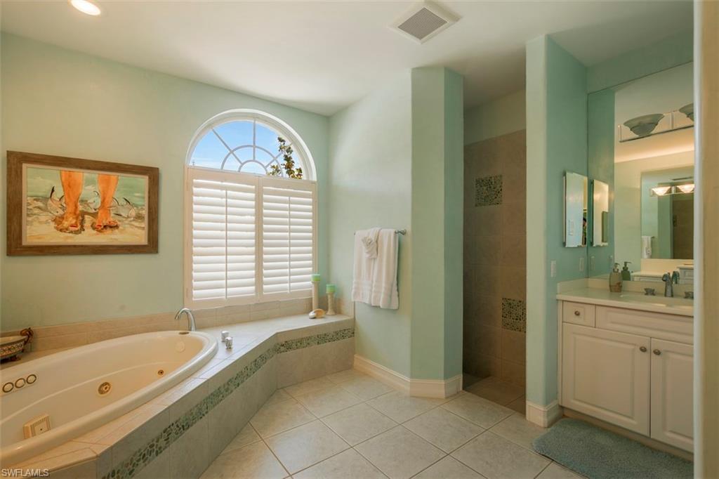 MARCO BEACH - Residential