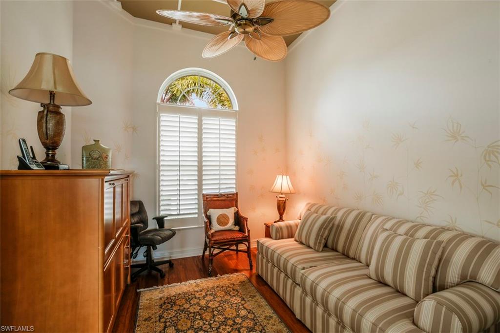 MARCO BEACH - Residential