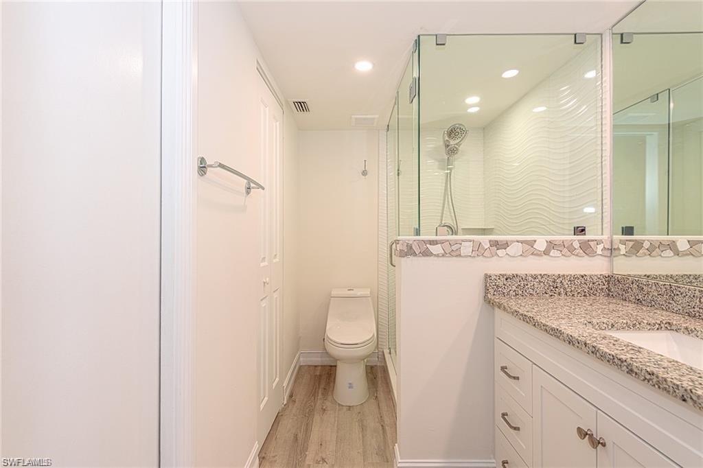 GLADES COUNTRY CLUB - Residential