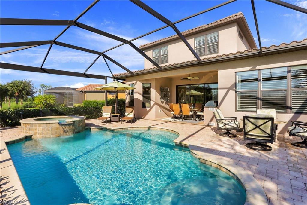 ESPLANADE - Residential