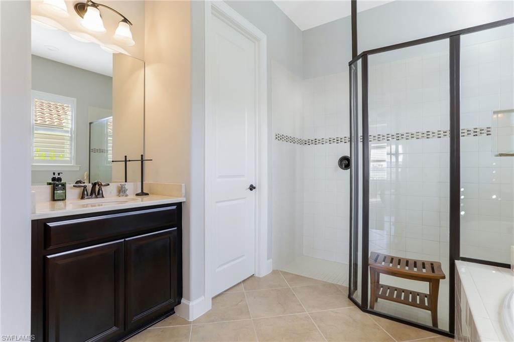 ESPLANADE - Residential