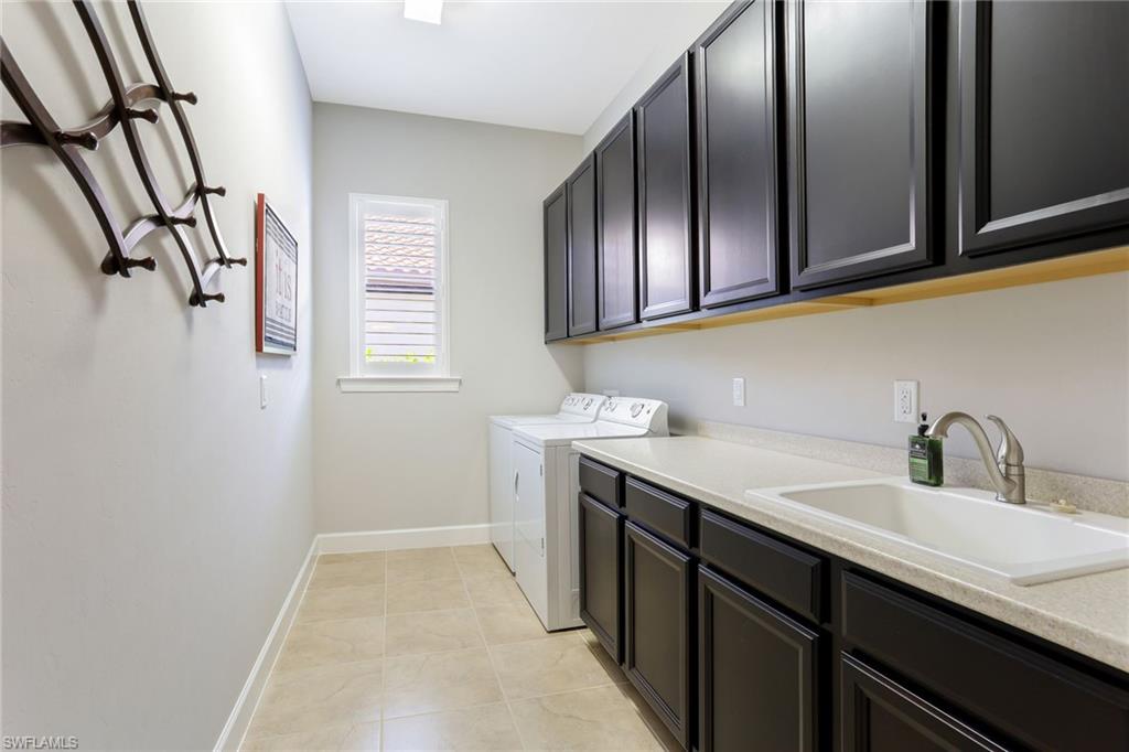 ESPLANADE - Residential