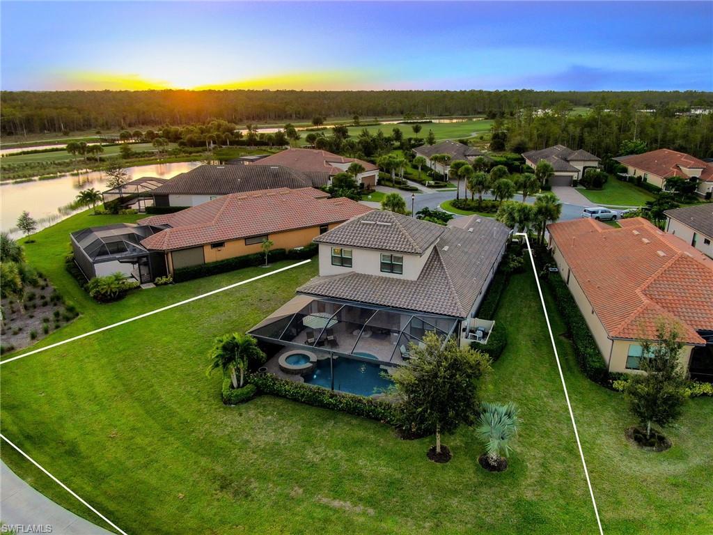 ESPLANADE - Residential