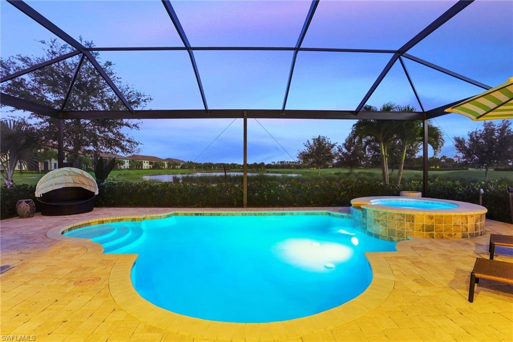 ESPLANADE - Residential