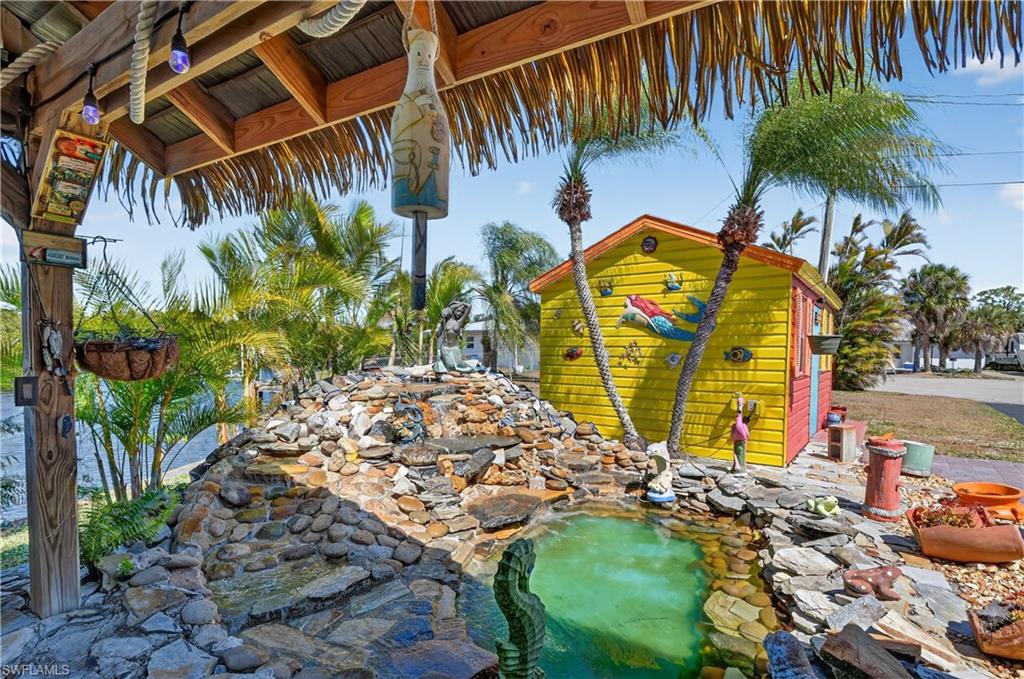 BELLE AIRE LAGOON - Residential