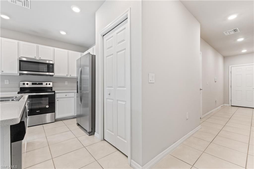 MEADOWOOD - Residential Lease