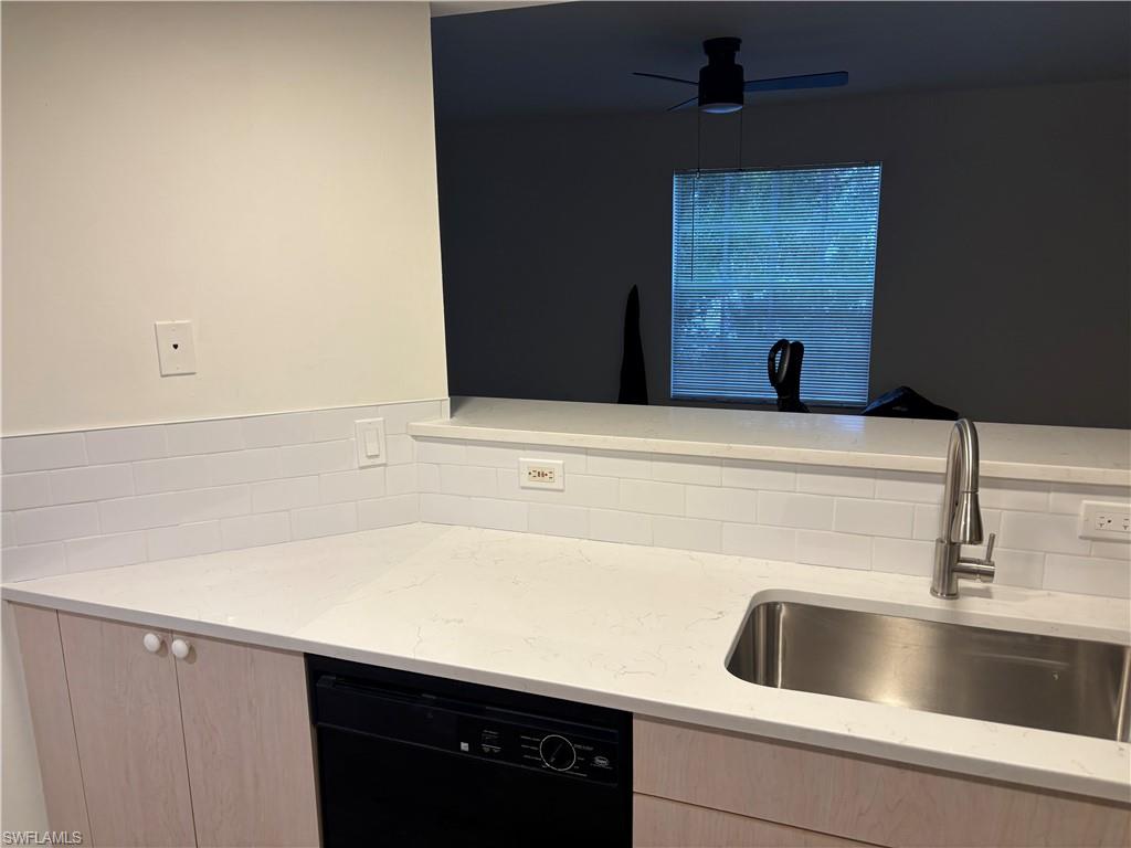 FOUR MILE COVE - Residential Lease