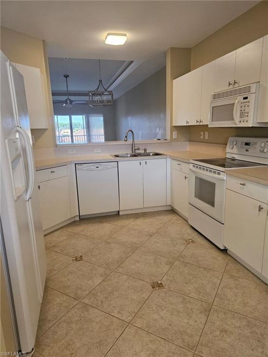 Spacious and well-maintained 3-bedroom, 2-bath apartment offering a comfortable and functional layout. This home features an open living and dining area filled with natural light, a fully equipped kitchen, and generously sized bedrooms with ample closet space. The primary bedroom includes a private bathroom for added convenience.