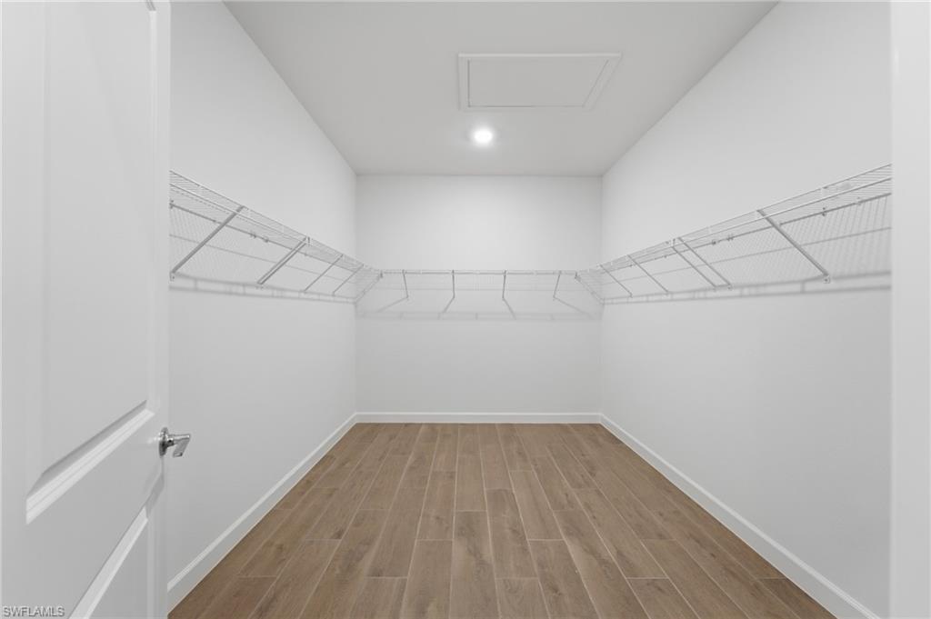 TUCKERS COVE - Residential