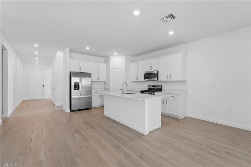 TUCKERS COVE - Residential