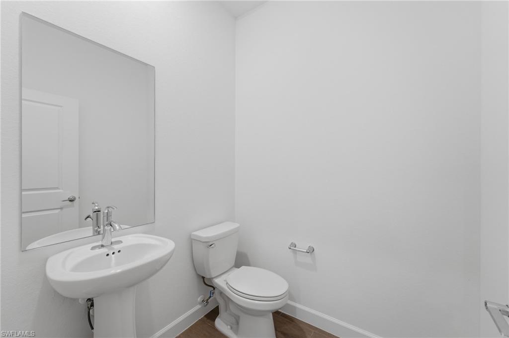 TUCKERS COVE - Residential