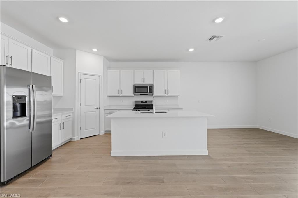 TUCKERS COVE - Residential