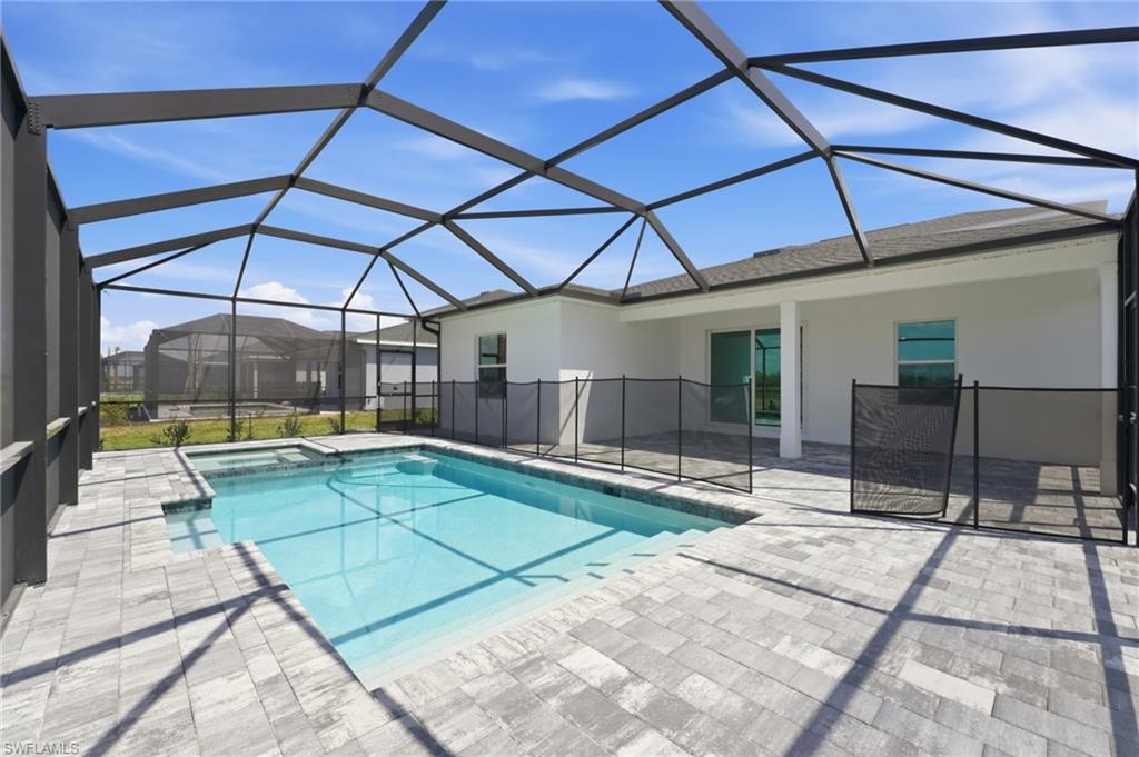 TUCKERS COVE - Residential