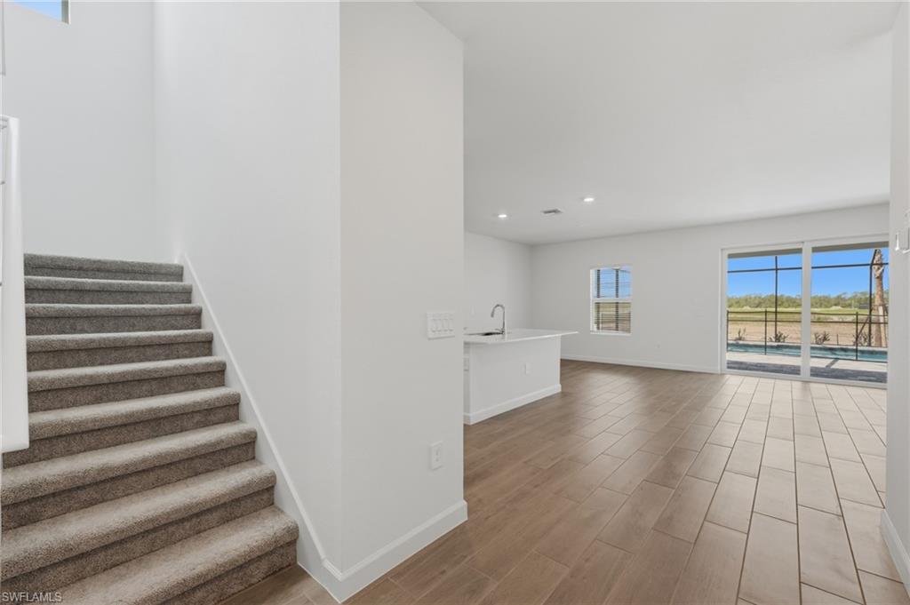 TUCKERS COVE - Residential