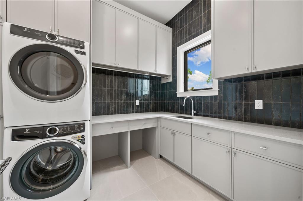 LOGAN WOODS - Residential