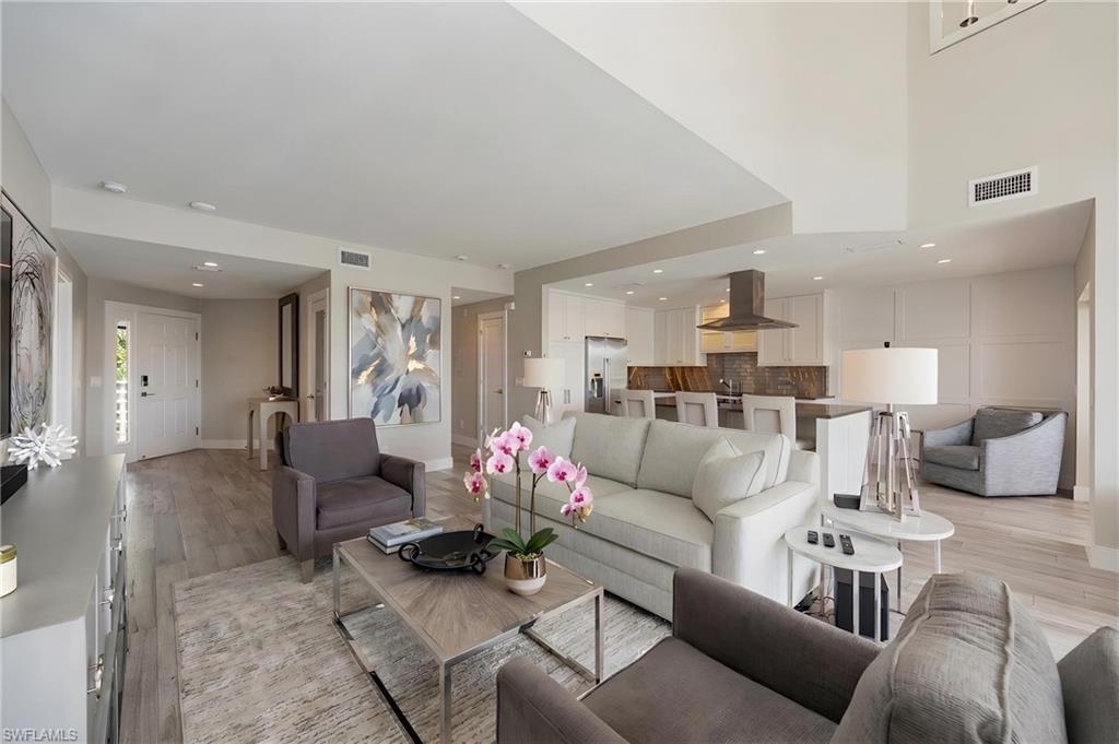 4530 Gulf Shore BLVD N 2-212